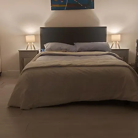 One Bed Mews, Bath , Kitchenette, Parking Beside Joyces Tower Sandycove Dublin, Ireland Feevaghmore